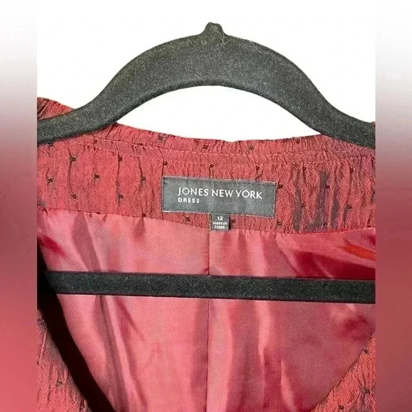 Jones New York Burgundy Blazer with Black accents. Size 12. NWT - Picture 5 of 7